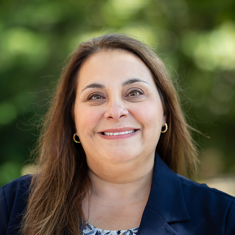 Carrie Hewitt, Elmhurst University