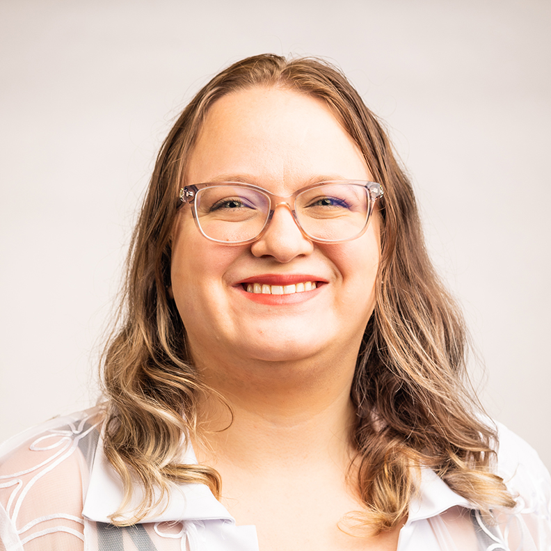 Catrina Notari, Elmhurst University