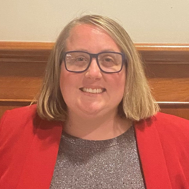 Dara Fitzpatrick, member of the Elmhurst University Alumni Association Board of Directors.