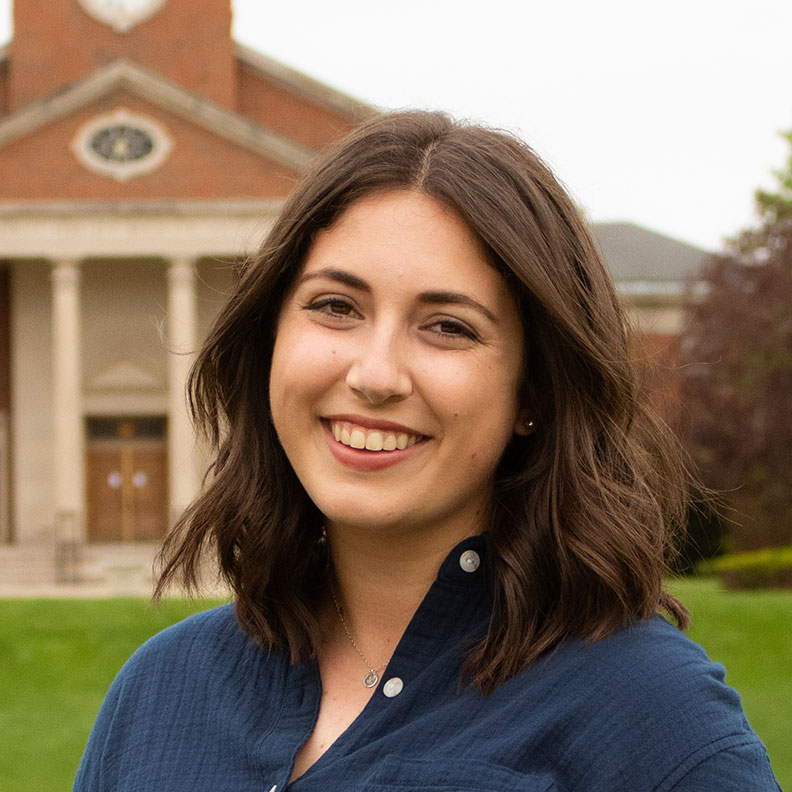 Elizabeth Gordon, Elmhurst University