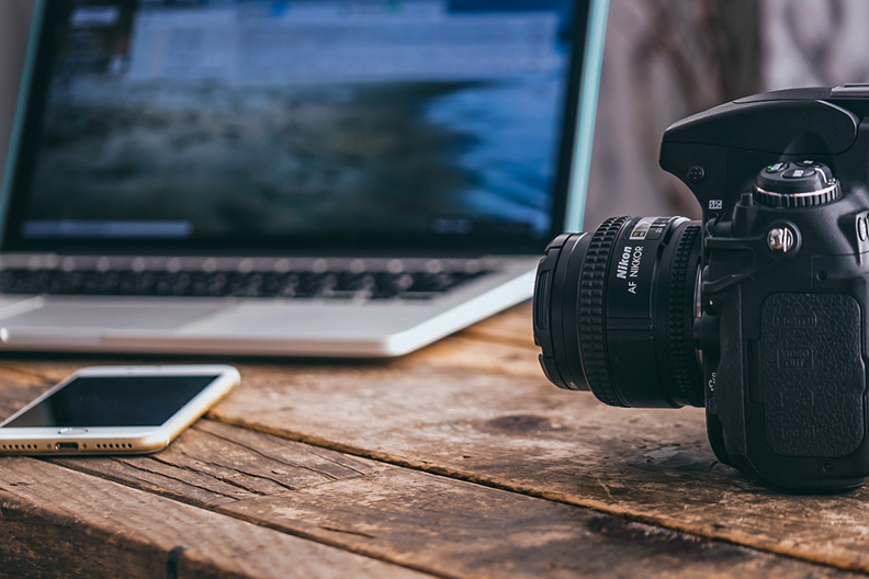 Some of the tools of multimedia journalism are shown.